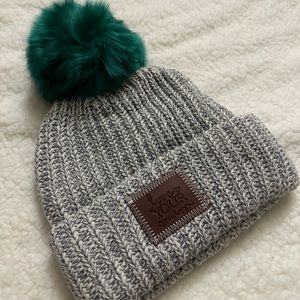 NEVER WORN LOVE YOUR MELON BEANIE detachable puff green and grey